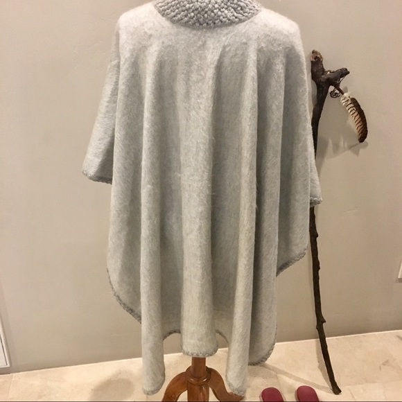 New 100% alpaca wool cape! Soft and stylish! - Picture 4 of 6